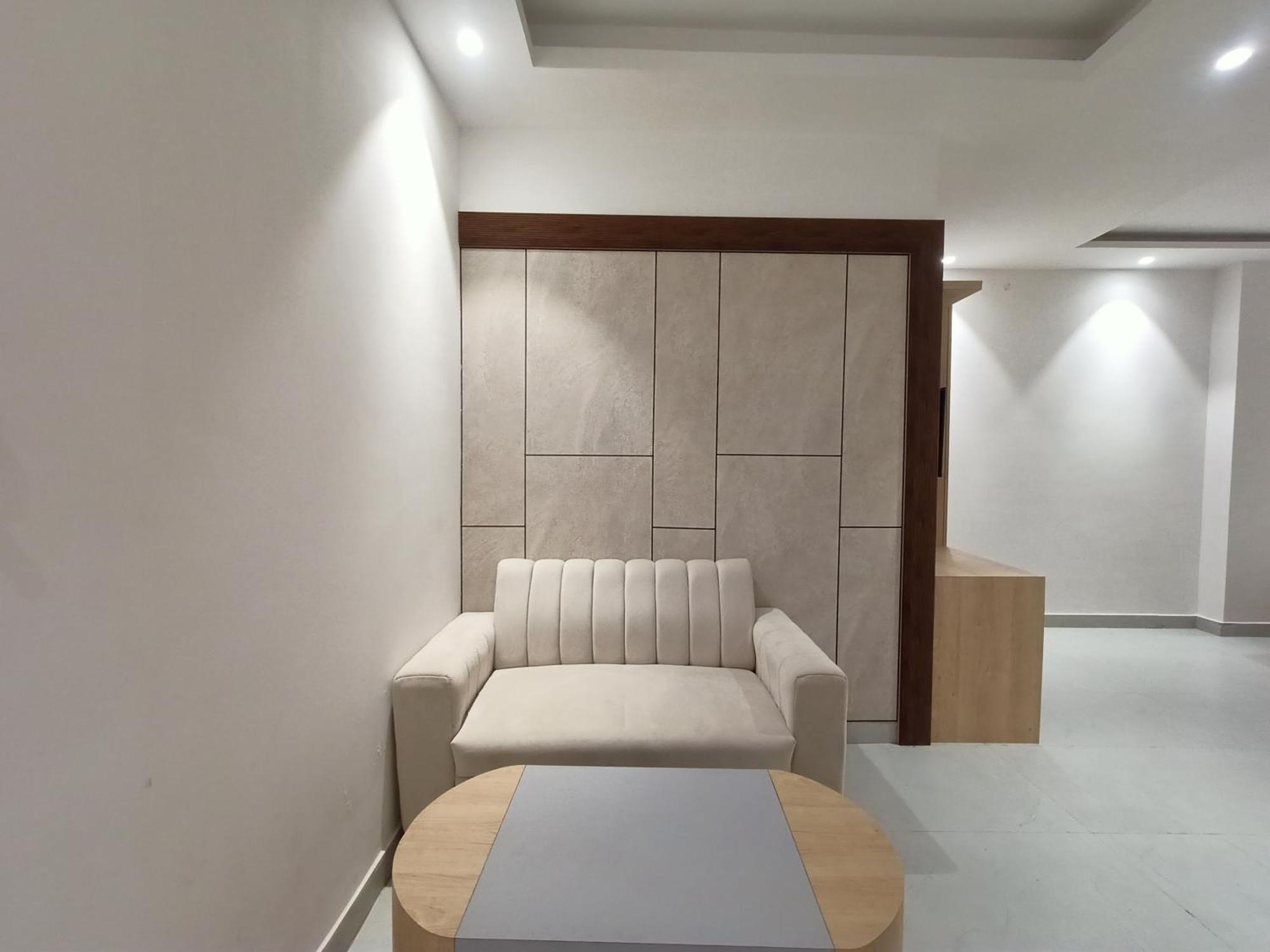 Hotel Global Inn -1 Km From Railway Station - Lift Food And Free Parking Λάκναου Εξωτερικό φωτογραφία