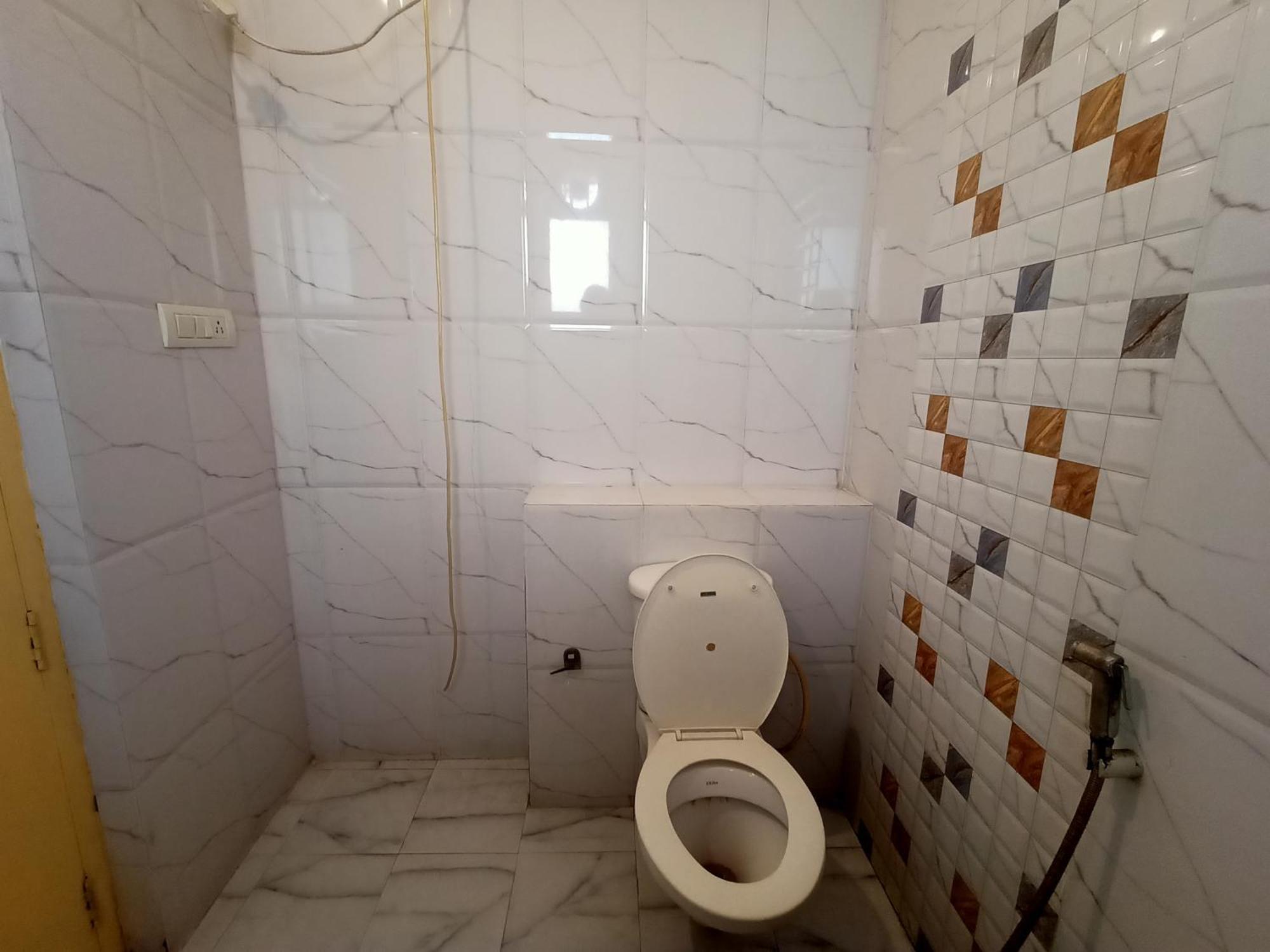 Hotel Global Inn -1 Km From Railway Station - Lift Food And Free Parking Λάκναου Εξωτερικό φωτογραφία